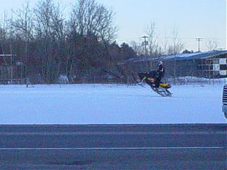 Click image for larger version

Name:	sleds 033.jpg
Views:	134
Size:	63.7 KB
ID:	165012