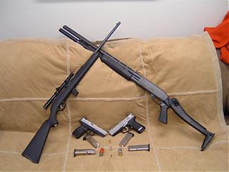 Click image for larger version

Name:	Guns 035low res.jpg
Views:	27
Size:	75.4 KB
ID:	165258