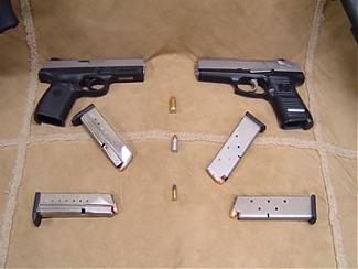 Click image for larger version

Name:	Guns 033low res.jpg
Views:	31
Size:	71.6 KB
ID:	165259