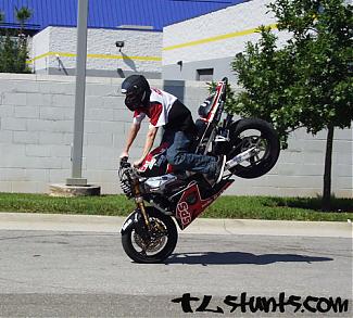Click image for larger version

Name:	stoppie.jpg
Views:	50
Size:	70.6 KB
ID:	181264