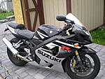 Click image for larger version

Name:	2005 GSX-R600 right side.jpg
Views:	241
Size:	89.8 KB
ID:	246237