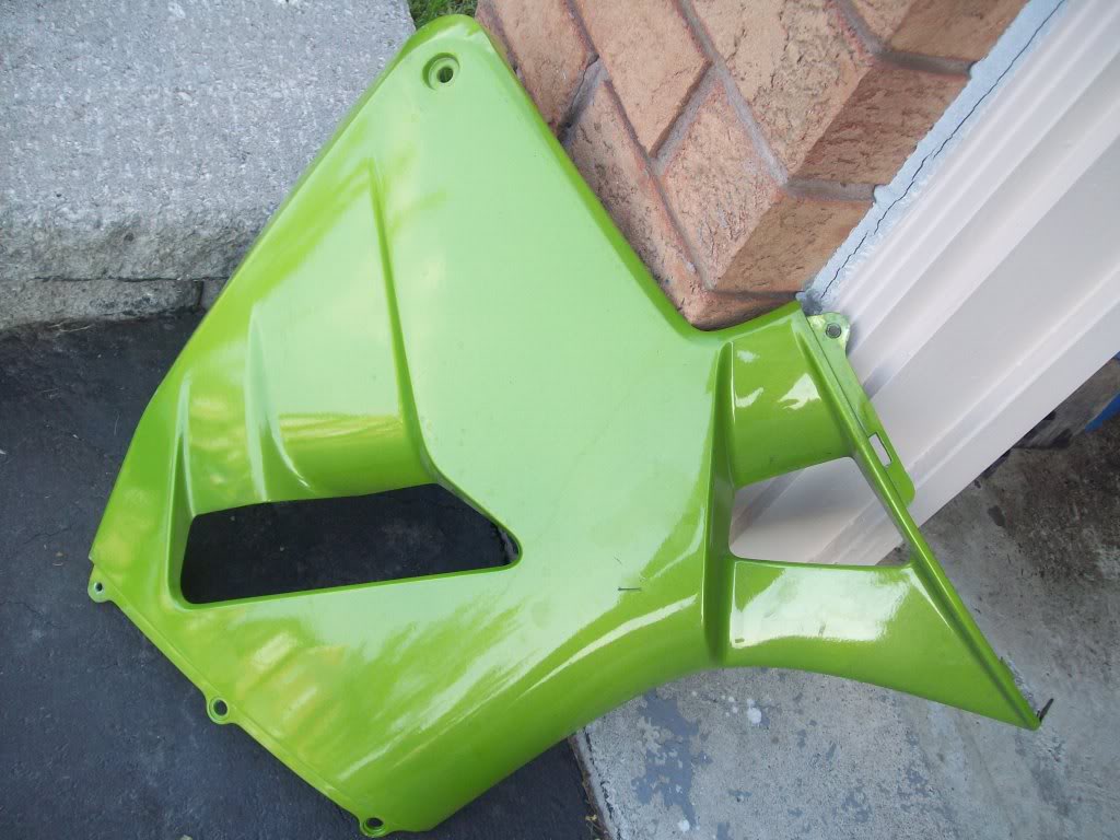Name: 0506HondaCBR600RRleftcowlsidefairing.jpg
Views: 7
Size: 101.6 KB