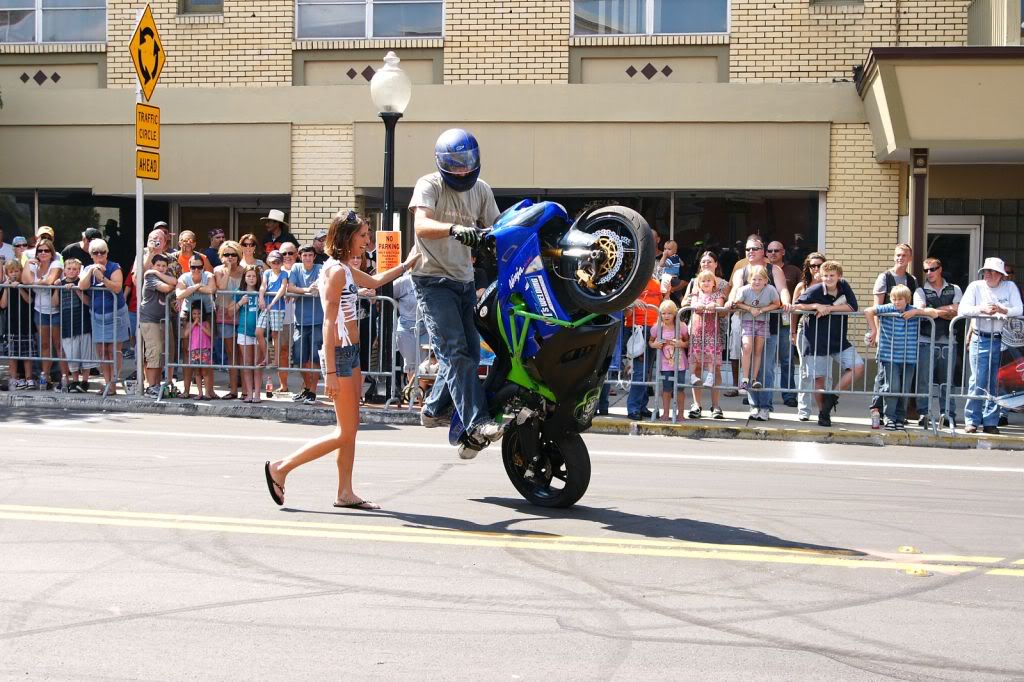 Name: mikegirl.jpg
Views: 58
Size: 142.3 KB