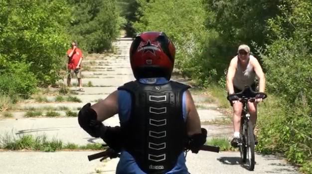 Name:  bikeguy.jpg
Views: 59
Size:  49.7 KB