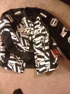 Name:  jacket.jpg
Views: 11
Size:  24.9 KB