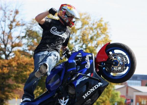 Name:  15556_177093937276_677342276_274155.jpg
Views: 112
Size:  45.7 KB