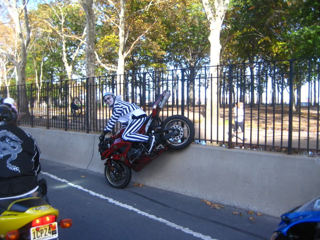 Name:  Oct252009107.jpg
Views: 134
Size:  230.6 KB