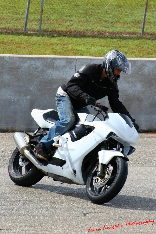 Name:  l_c9eba80407354a5e86e2b09a292c5518.jpg
Views: 15
Size:  105.1 KB