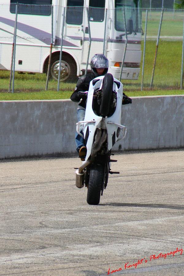 Name:  l_1256a9237859481e955bd3a76e781ead.jpg
Views: 33
Size:  97.8 KB