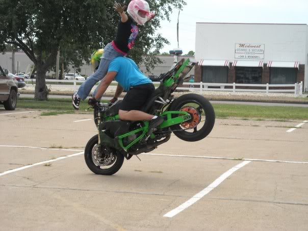 Name:  6500_111977076650_558486650_2643261.jpg
Views: 108
Size:  47.2 KB