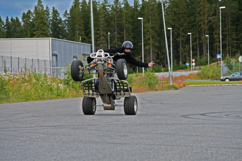 Name:  bigjoewheelie3.jpg
Views: 16
Size:  104.0 KB