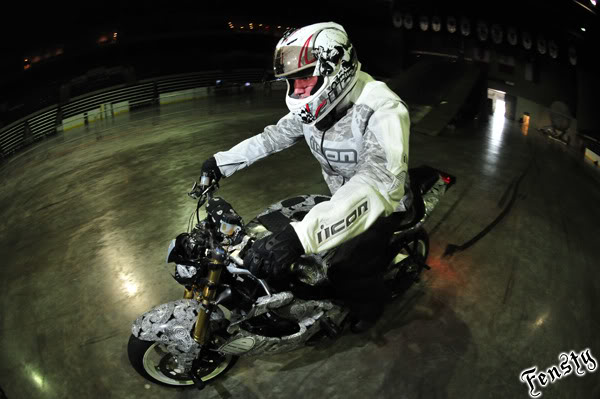 Name:  MotoMania04.jpg
Views: 33
Size:  47.5 KB