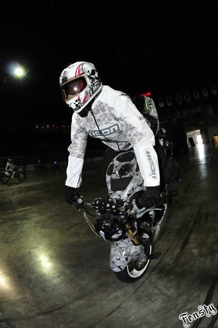 Name:  MotoMania05.jpg
Views: 26
Size:  49.2 KB