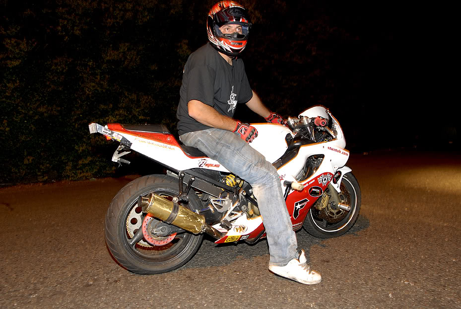 Name:  stuntaQ204.jpg
Views: 24
Size:  146.4 KB