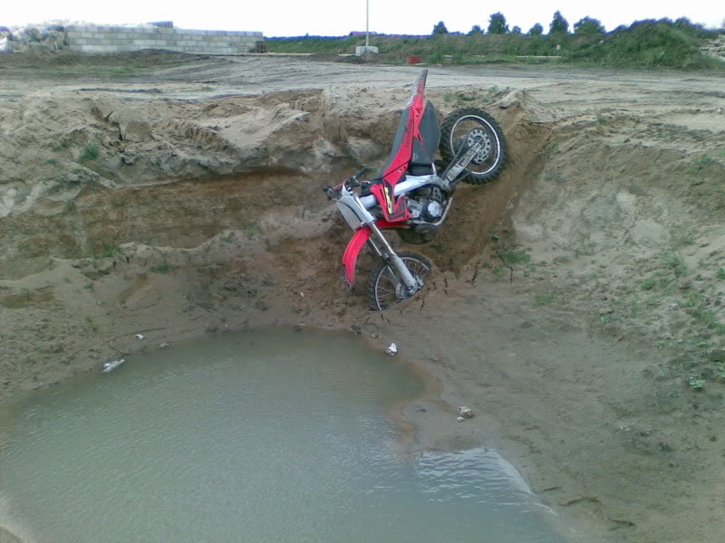 Name:  20090529002.jpg
Views: 8
Size:  100.5 KB