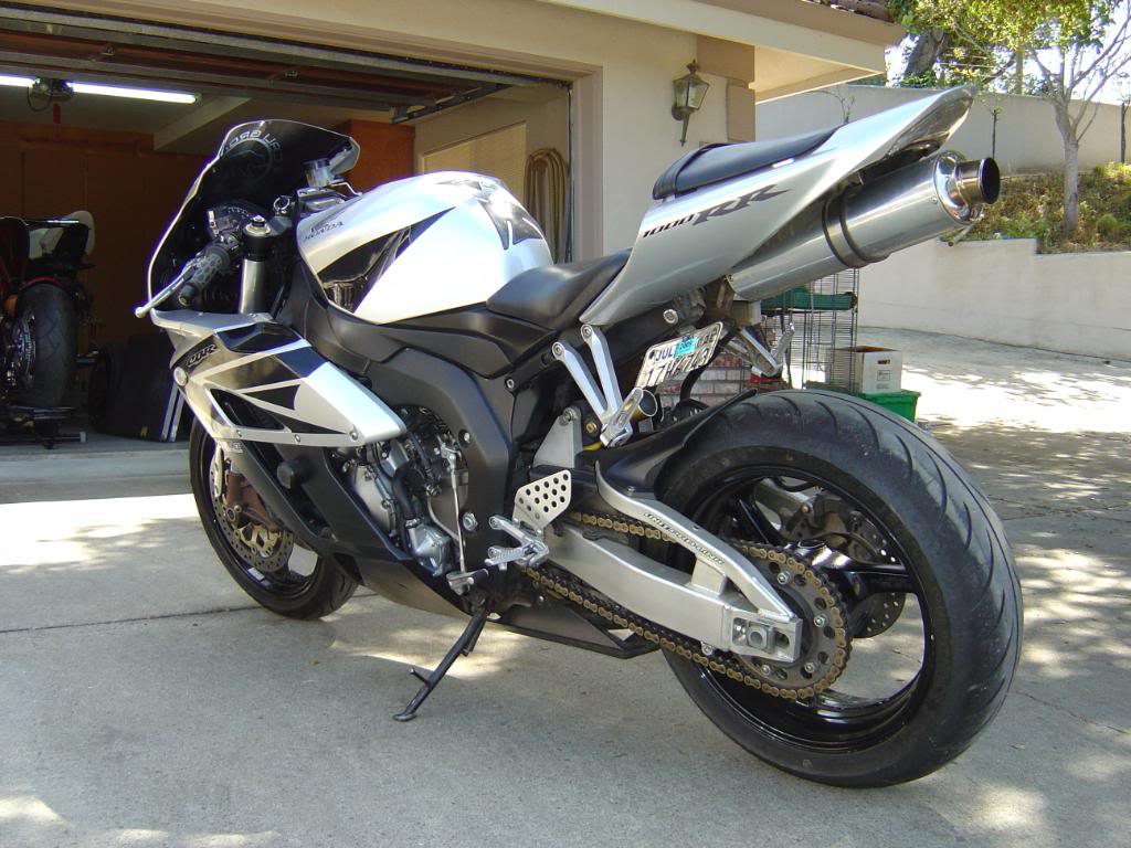 Name:  cbr1000rr008.jpg
Views: 13
Size:  128.0 KB