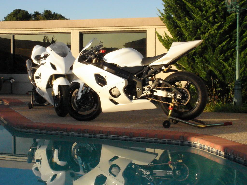 Name: cbr1000rr019.jpg
Views: 276
Size: 140.9 KB