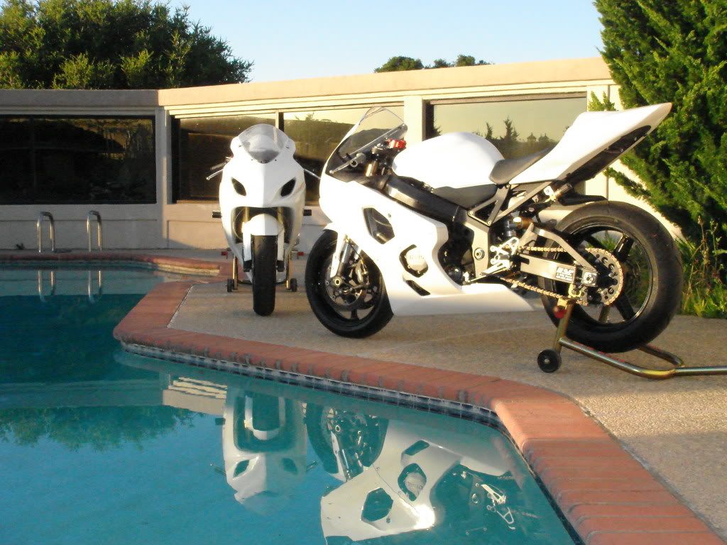 Name: cbr1000rr021.jpg
Views: 187
Size: 144.1 KB