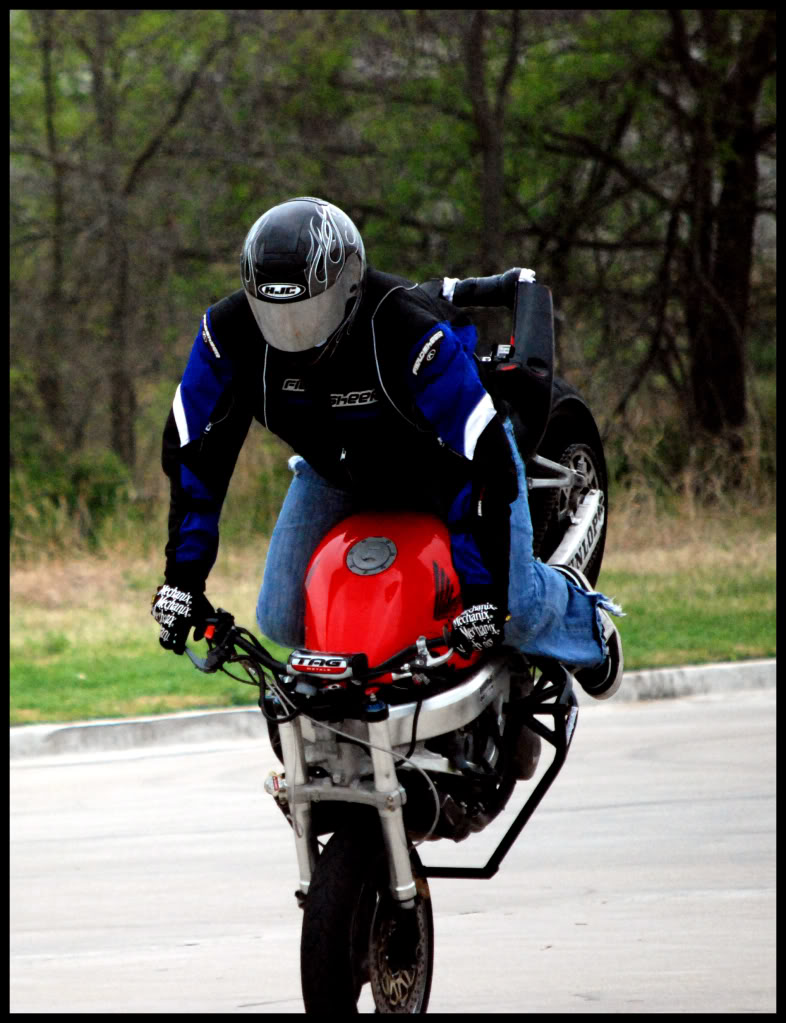 Name: stoppie6.jpg
Views: 10
Size: 127.0 KB