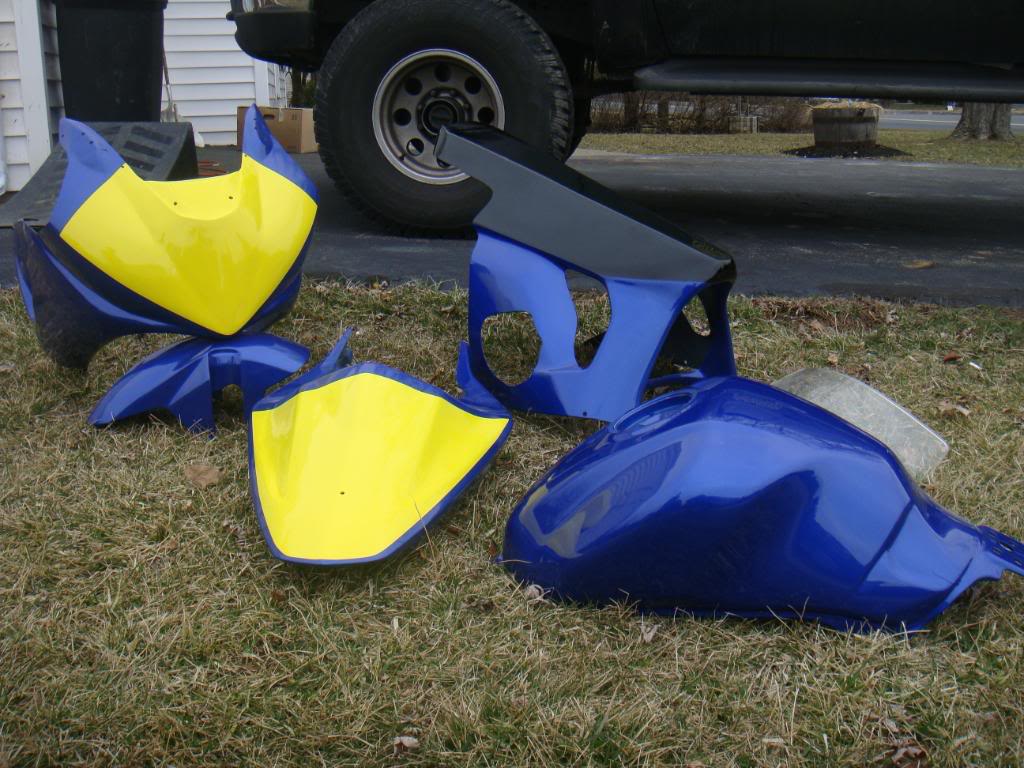 Name:  gsxr-1.jpg
Views: 103
Size:  140.9 KB