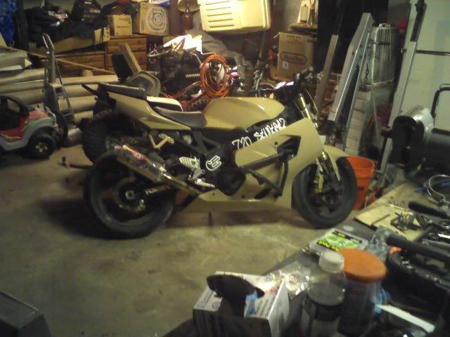 Name:  gsxrstunt.jpg
Views: 6
Size:  46.9 KB