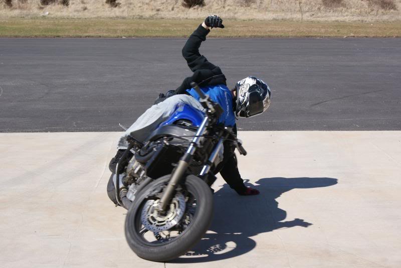 Name:  johnny30.jpg
Views: 8
Size:  47.5 KB