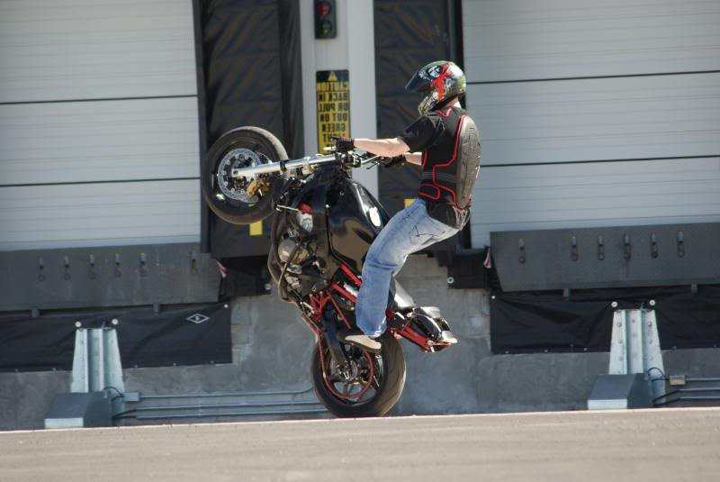 Name:  jermy.jpg
Views: 7
Size:  44.3 KB