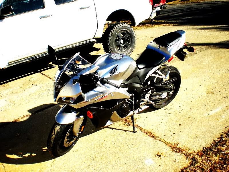 Name:  cbr600rr.jpg
Views: 17
Size:  142.5 KB