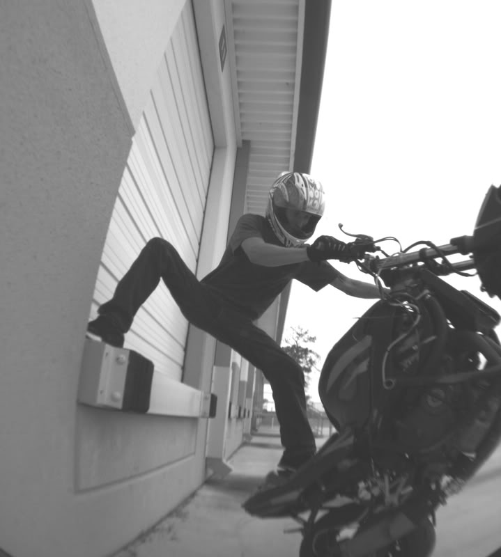 Name:  2-15-2009bw022.jpg
Views: 23
Size:  46.0 KB