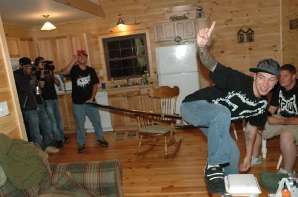 Name:  turtlepoleej.jpg
Views: 33
Size:  32.7 KB