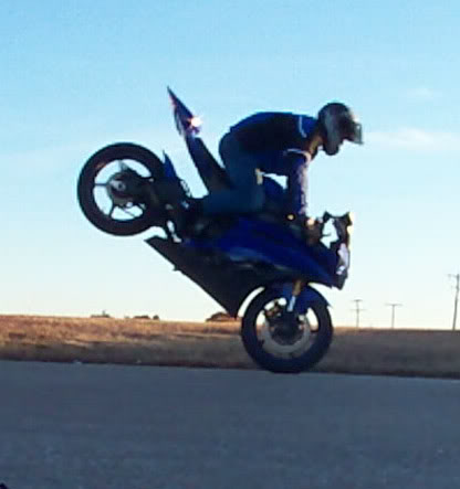 Name:  stoppie.jpg
Views: 382
Size:  22.7 KB