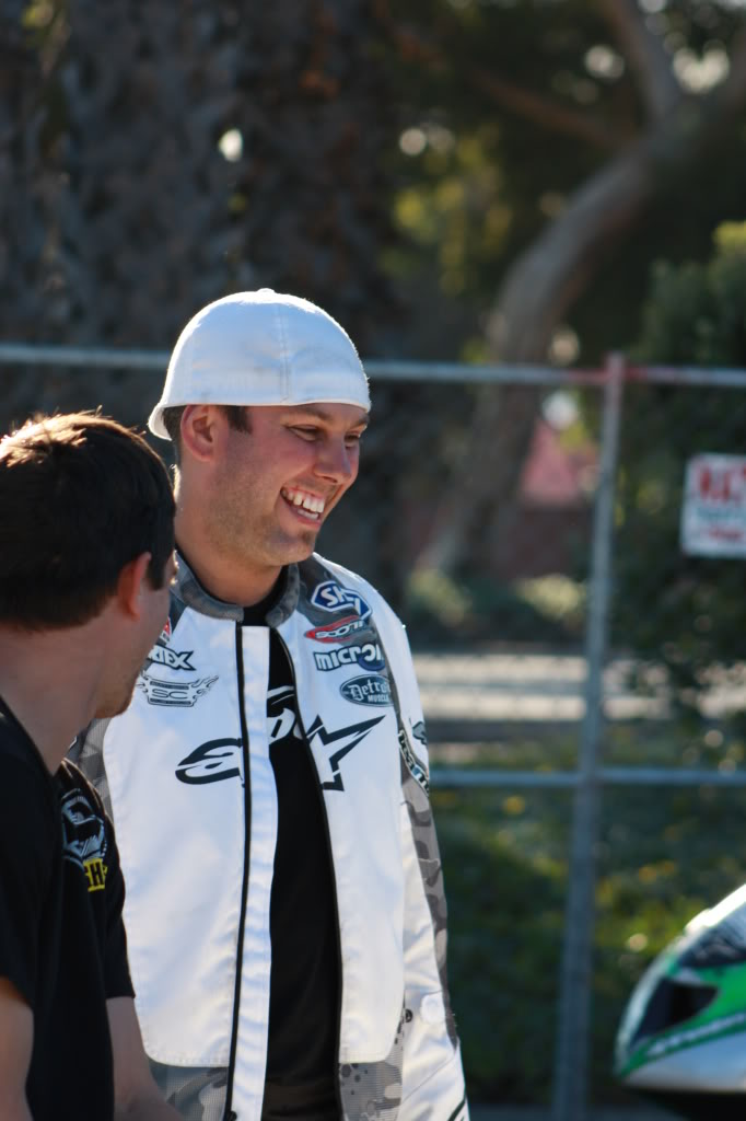 Name:  xdlshow08073.jpg
Views: 17
Size:  75.9 KB