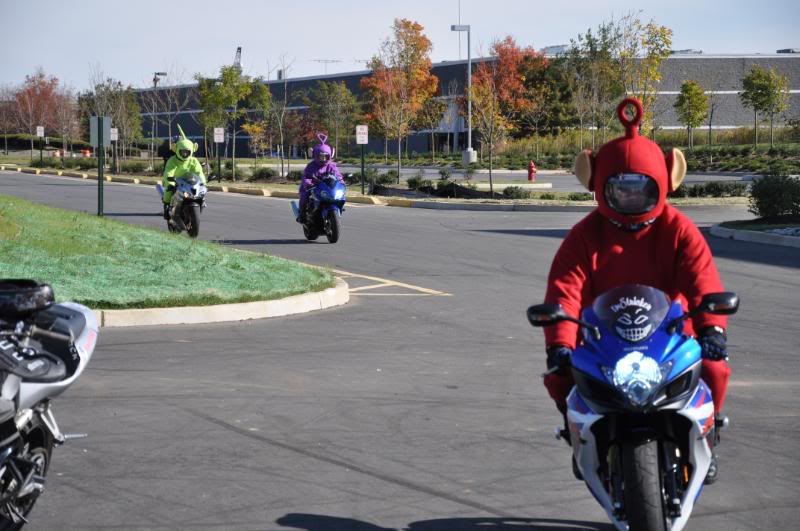 Name:  DFLhalloweenstreets443.jpg
Views: 124
Size:  102.0 KB