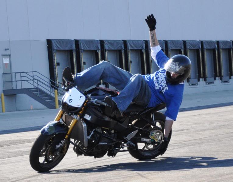 Name:  DFLhalloweenstreets5072.jpg
Views: 110
Size:  90.5 KB