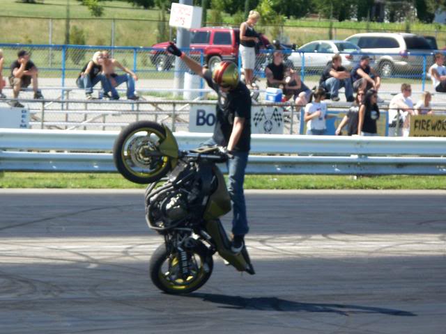 Name:  212.jpg
Views: 18
Size:  50.3 KB