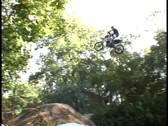 Name:  me02.jpg
Views: 127
Size:  72.1 KB