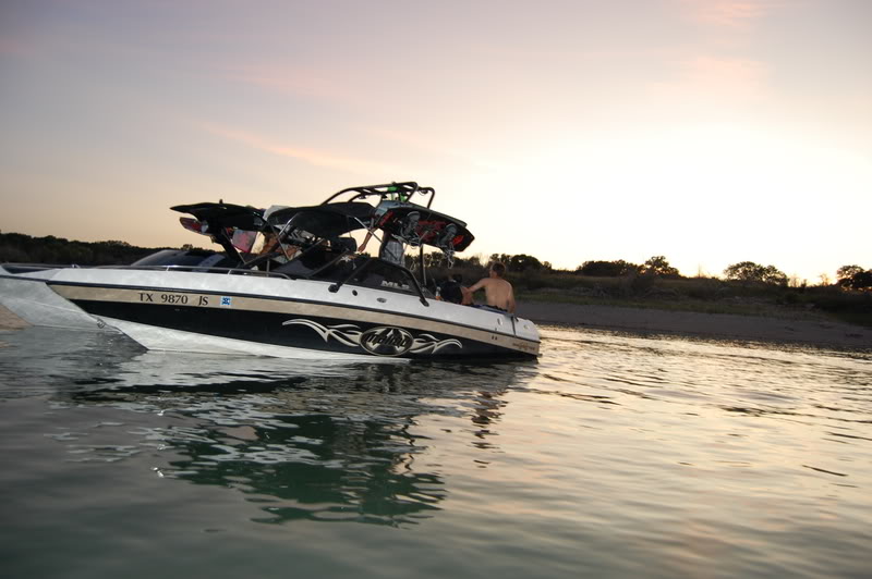 Name:  lakenightstwo083.jpg
Views: 19
Size:  59.5 KB