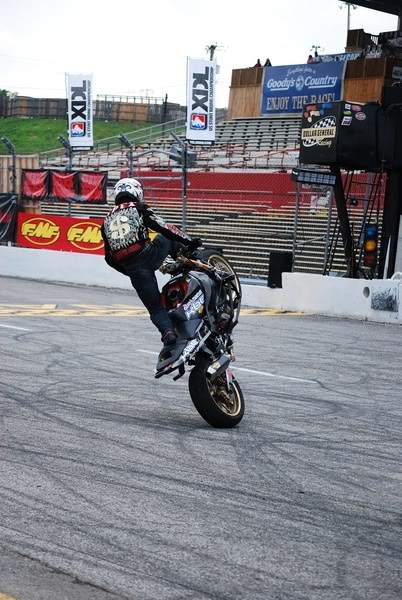 Name:  xdl56.jpg
Views: 85
Size:  74.1 KB