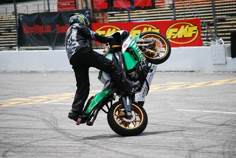 Name:  xdl23.jpg
Views: 82
Size:  105.9 KB