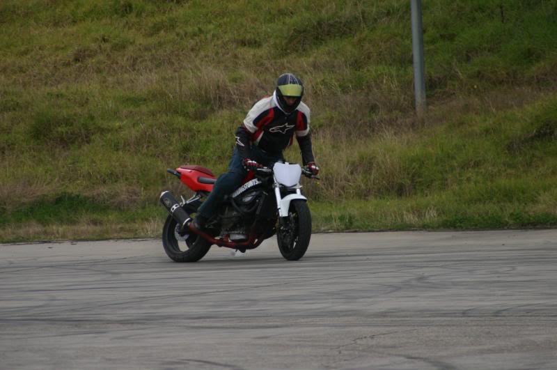 Name:  stuntskills229.jpg
Views: 38
Size:  55.6 KB