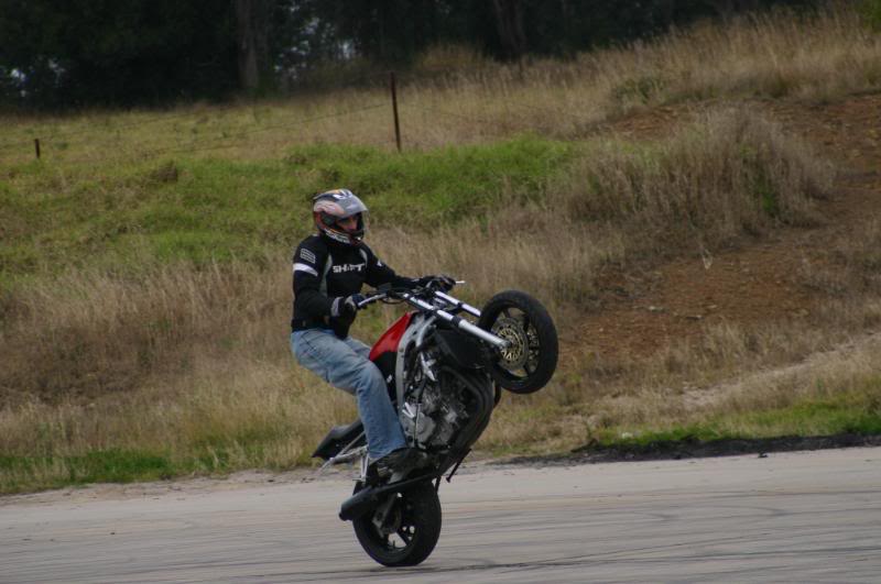 Name:  stuntskills239.jpg
Views: 13
Size:  54.9 KB