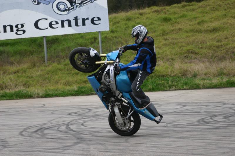 Name:  stuntskills103.jpg
Views: 15
Size:  66.2 KB