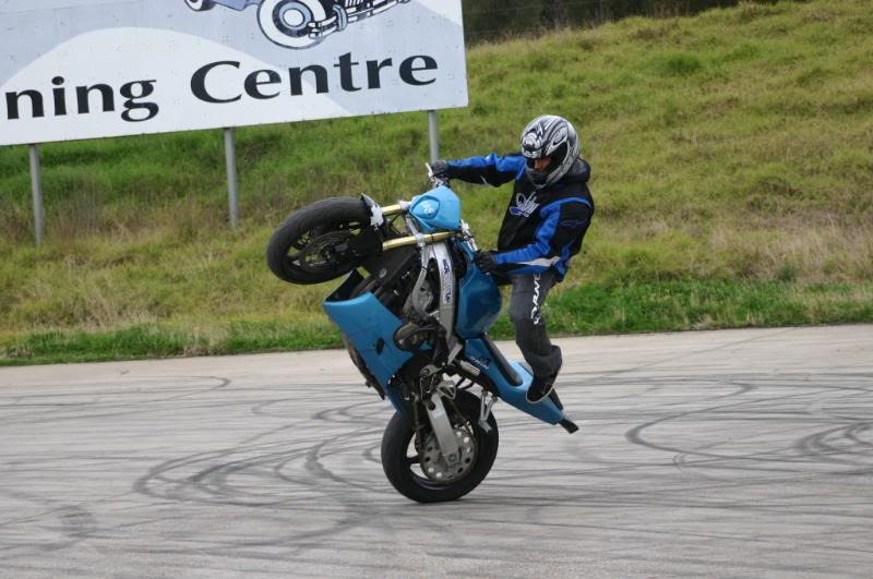 Name:  stuntskills104.jpg
Views: 14
Size:  67.3 KB