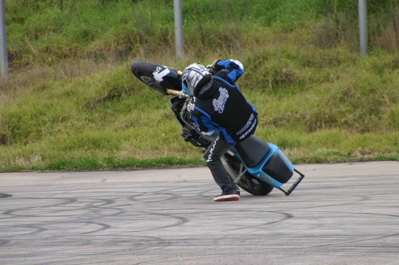 Name:  stuntskills126.jpg
Views: 16
Size:  64.2 KB