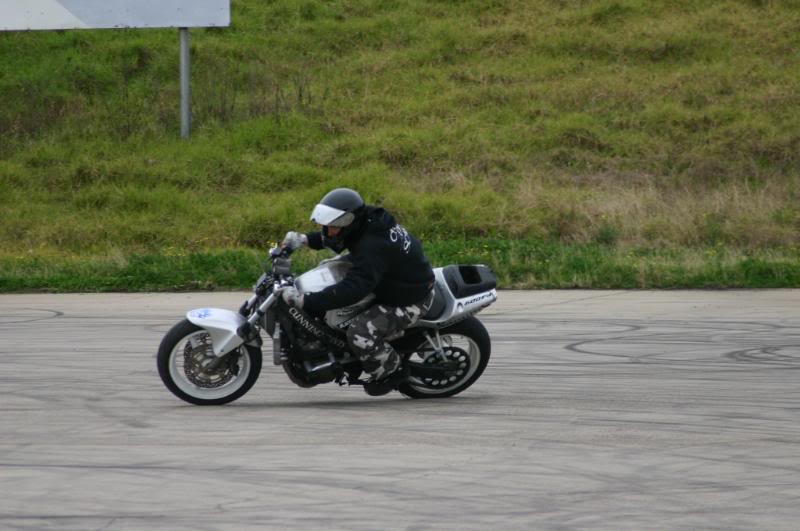 Name:  stuntskills254.jpg
Views: 14
Size:  58.3 KB