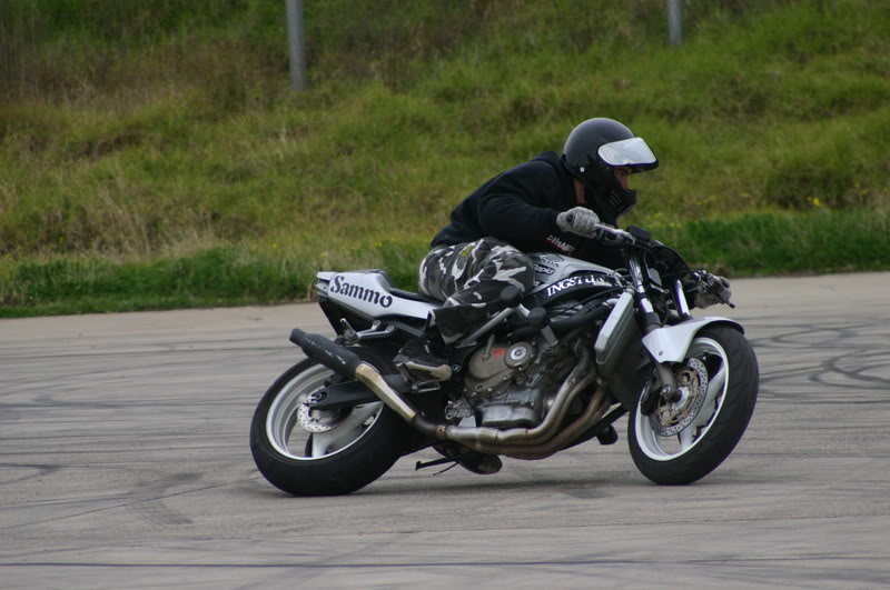 Name:  stuntskills262.jpg
Views: 35
Size:  68.1 KB