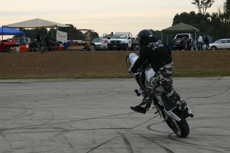 Name:  stuntskills133.jpg
Views: 18
Size:  52.3 KB
