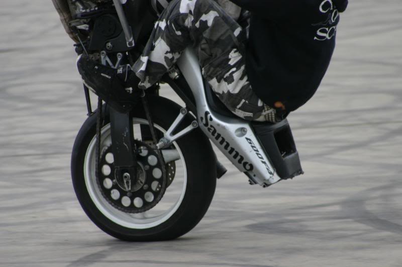 Name:  stuntskills145.jpg
Views: 19
Size:  41.4 KB