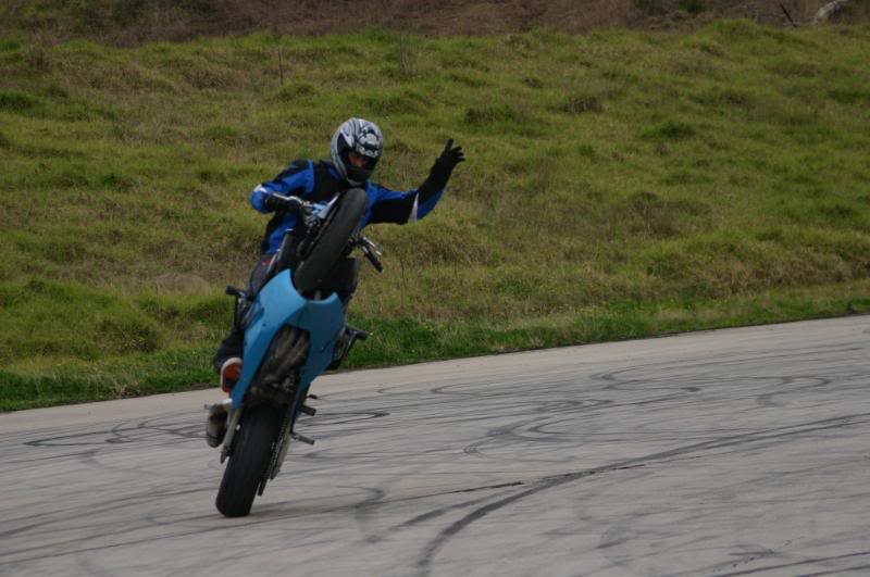 Name:  stuntskills146.jpg
Views: 39
Size:  57.0 KB
