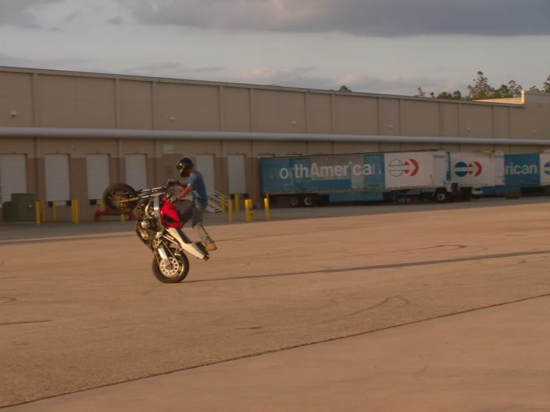 Name:  june2008036.jpg
Views: 17
Size:  36.9 KB